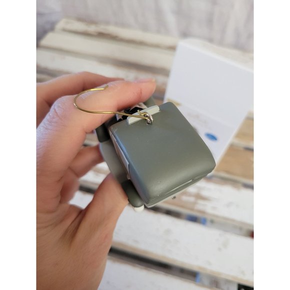 Hallmark traffic troubles Mickey mouse taxi car ornament Xmas holiday tree 2012 - Picture 8 of 9